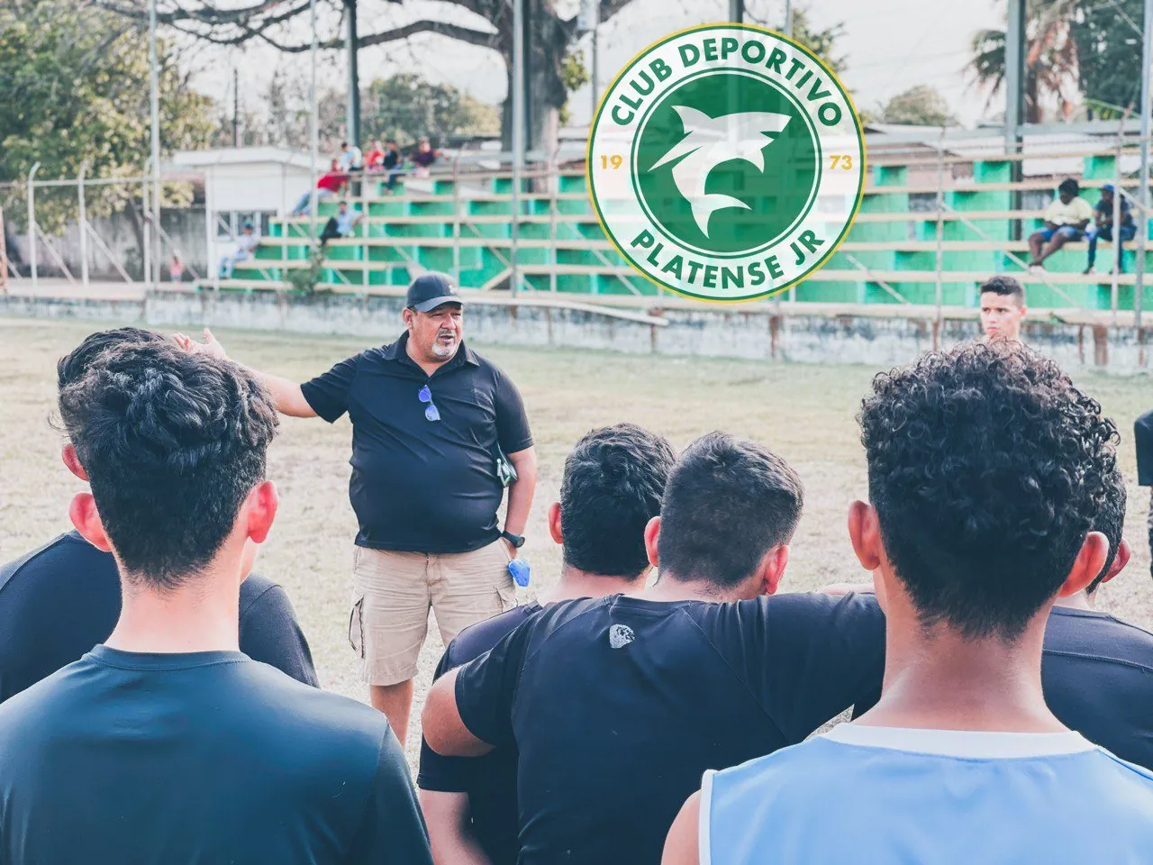 Jugadores del CD Platense Jr en acción, foto 6
